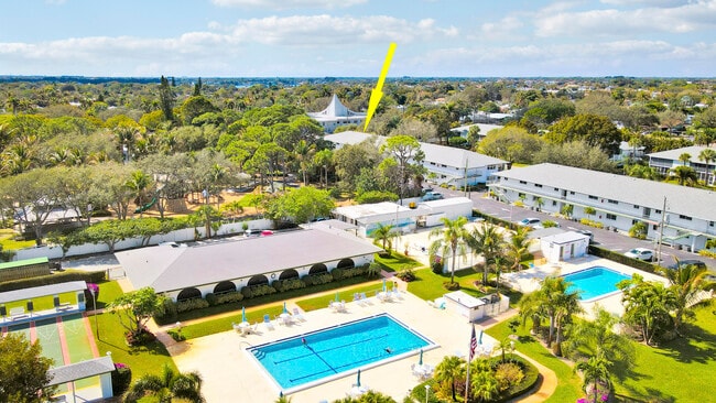 Building Photo - 1 Garden St