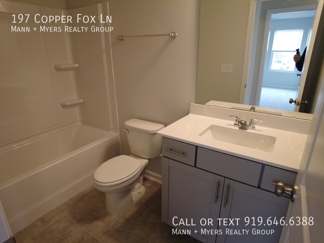 Building Photo - 197 Copper Fox Ln