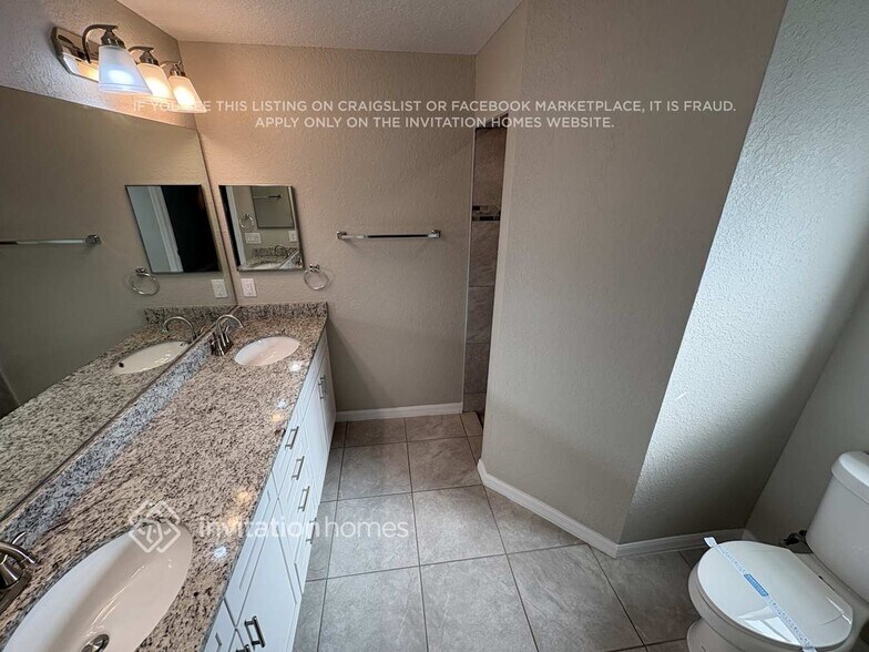 Building Photo - 7049 David Blvd