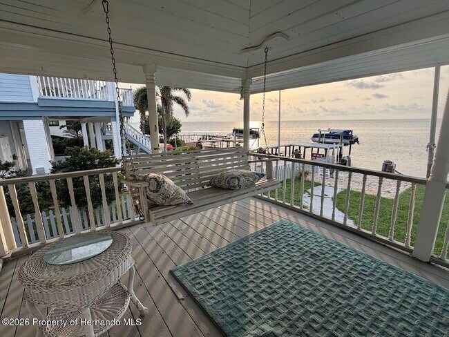 Building Photo - 2007 Gulfview Dr