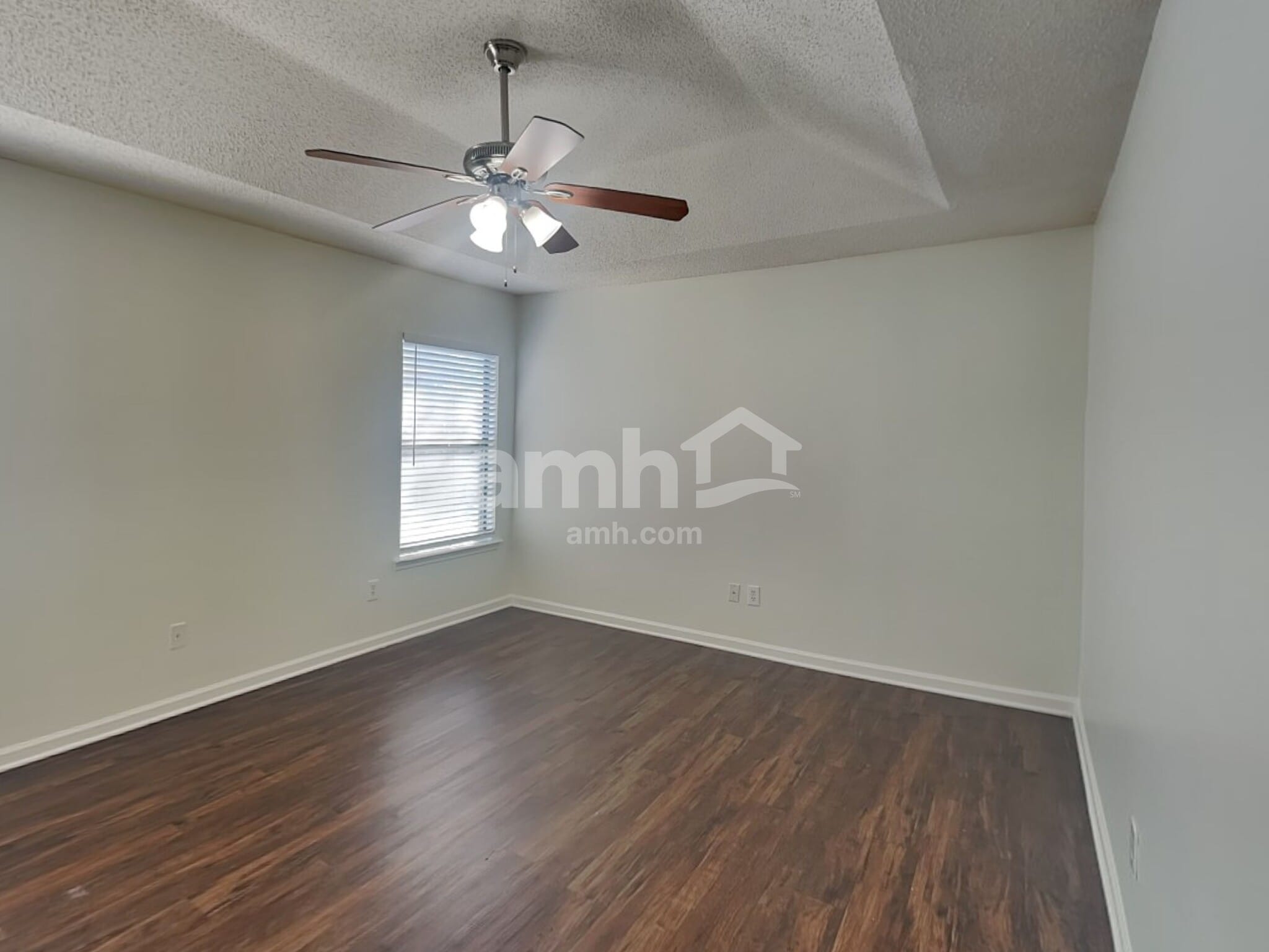 Building Photo - 3753 Woodbriar Dr