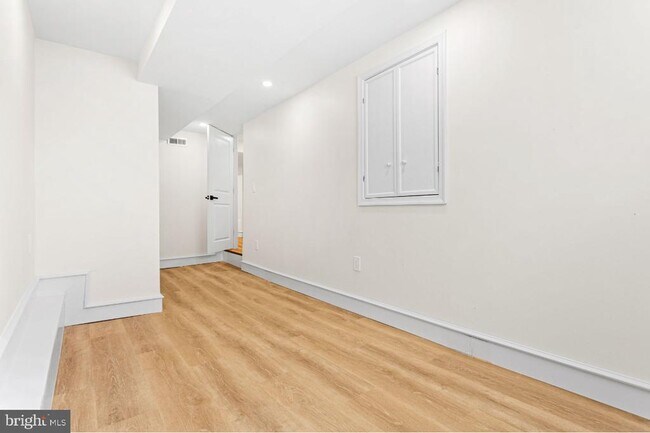 Building Photo - 6812 Sprague St