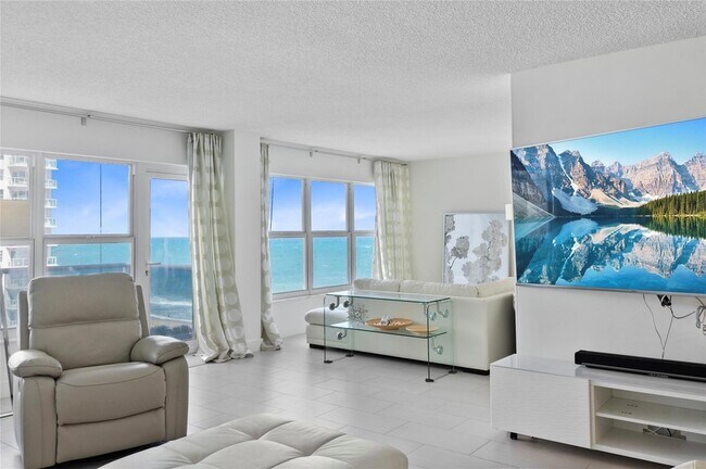 Building Photo - 3500 Galt Ocean Dr