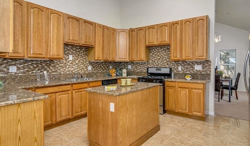 Building Photo - 9028 Burr St