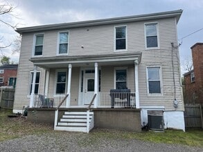 Building Photo - Spacious home 4 bedroom 2 1/2 bath Pittsburgh PA 15201