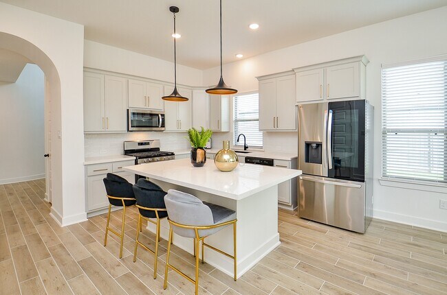 Building Photo - 10574 Cecilia Star Ln