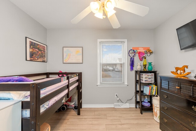 Building Photo - 3012 Fielding Rd