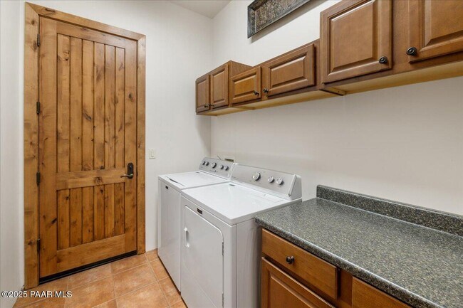 Building Photo - 5780 W Johnny Mullins Dr