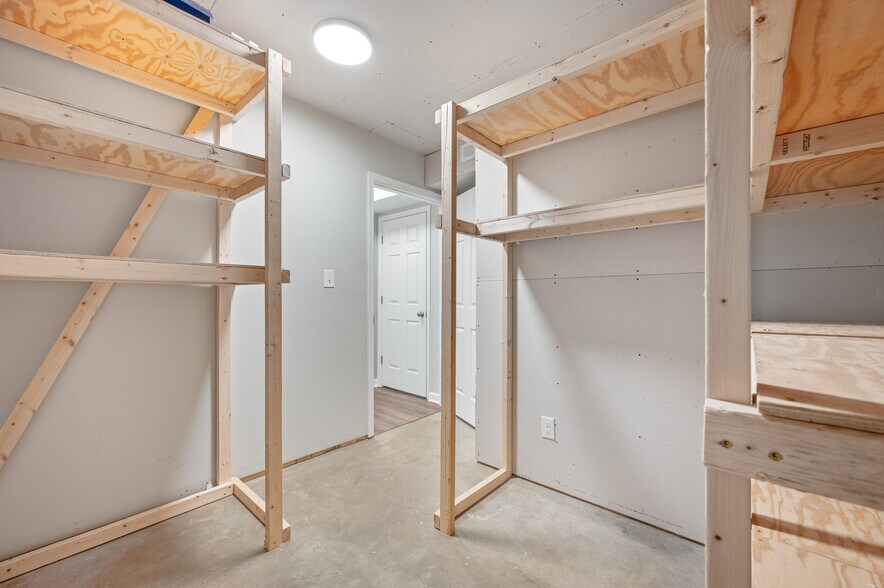 Building Photo - 117 Settlement Dr