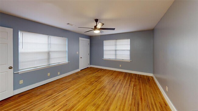 Building Photo - 302 Moncrief St