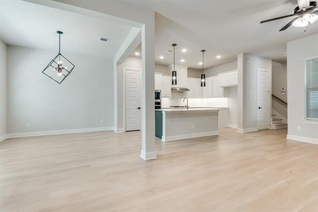 Building Photo - 704 Yellow Warbler Wy