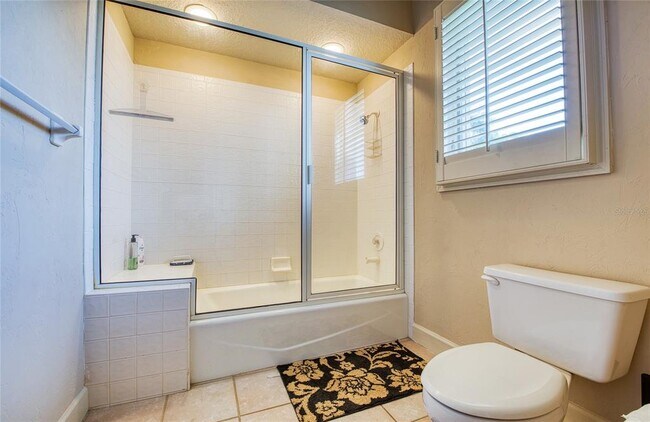 Building Photo - 8736 54th Ave E