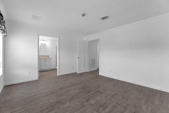 Building Photo - 3128 Walden Shores Blvd