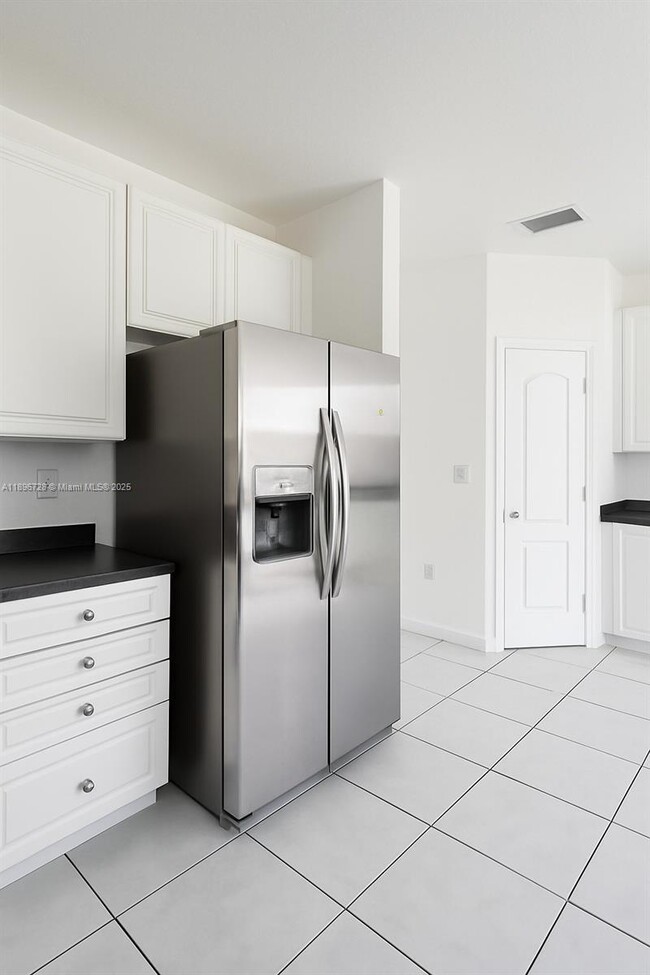 Building Photo - 11324 NW 54th Terrace