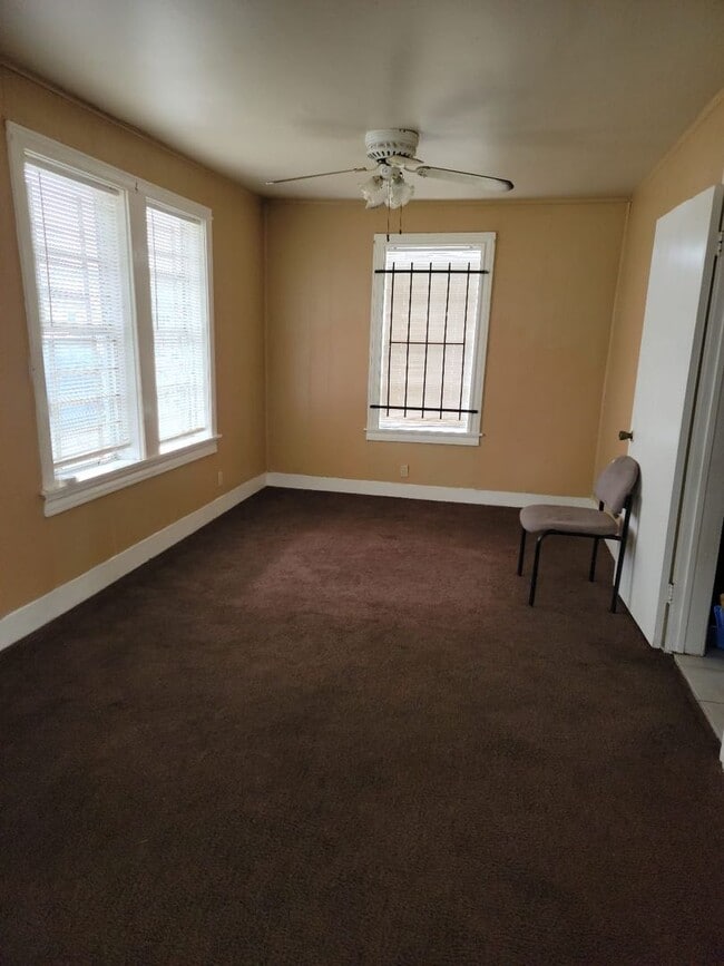 Building Photo - Charming 3 Bedroom Single Family in Houston