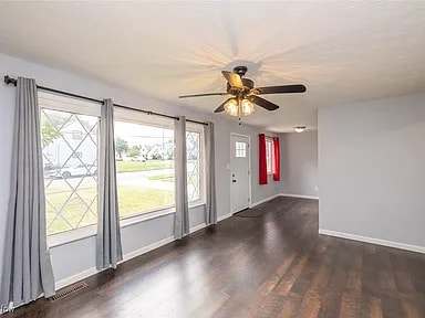 Building Photo - 5222 W 83rd St