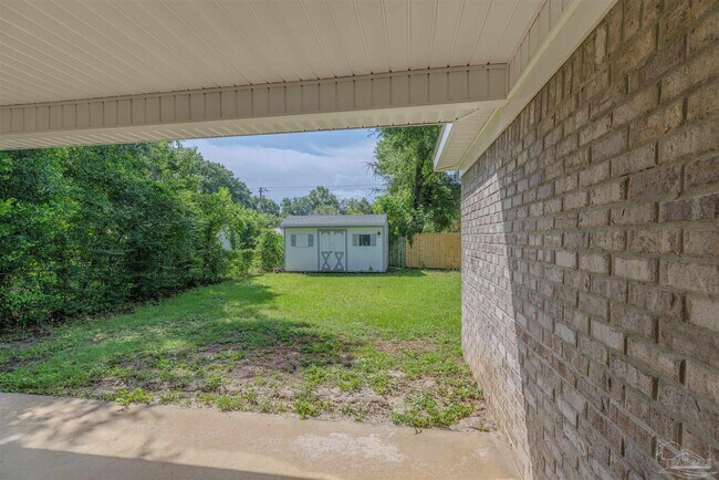 Building Photo - 7 Marine Dr