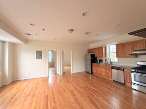 Building Photo - 687 Avenue A