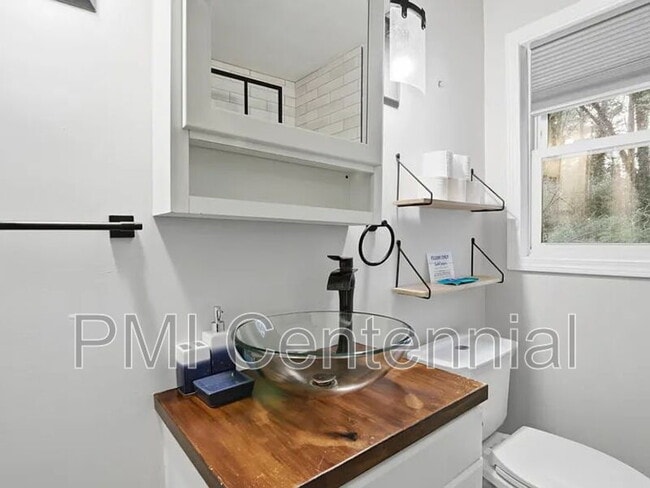 Building Photo - 1373 Benteen Way SE