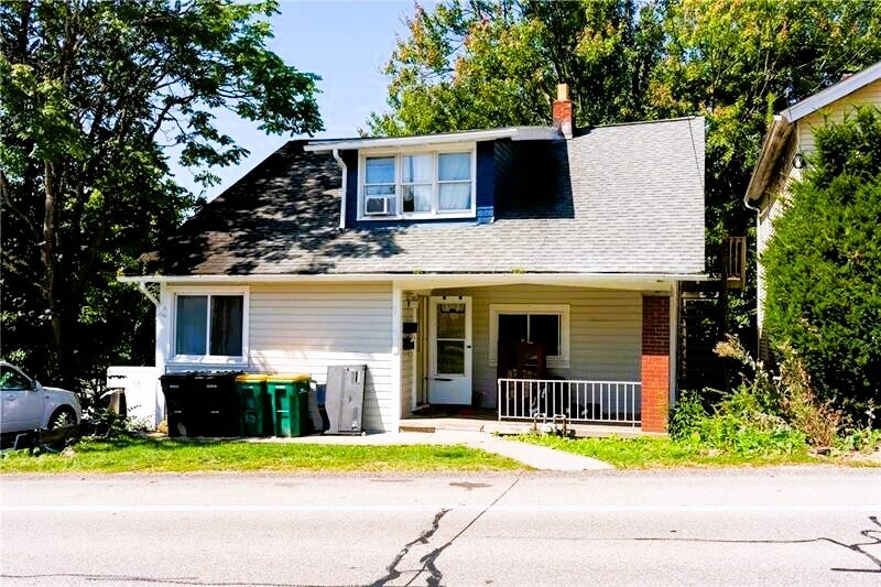 Building Photo - 909 Perry Hwy