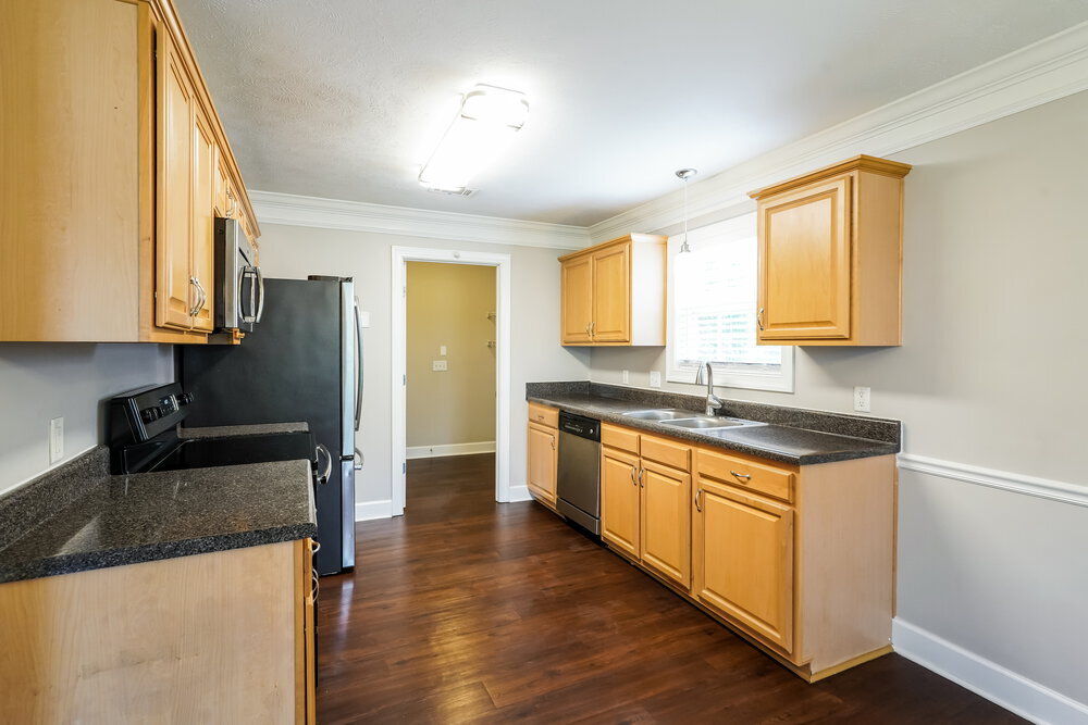 Building Photo - 1636 Bridgecrest Dr