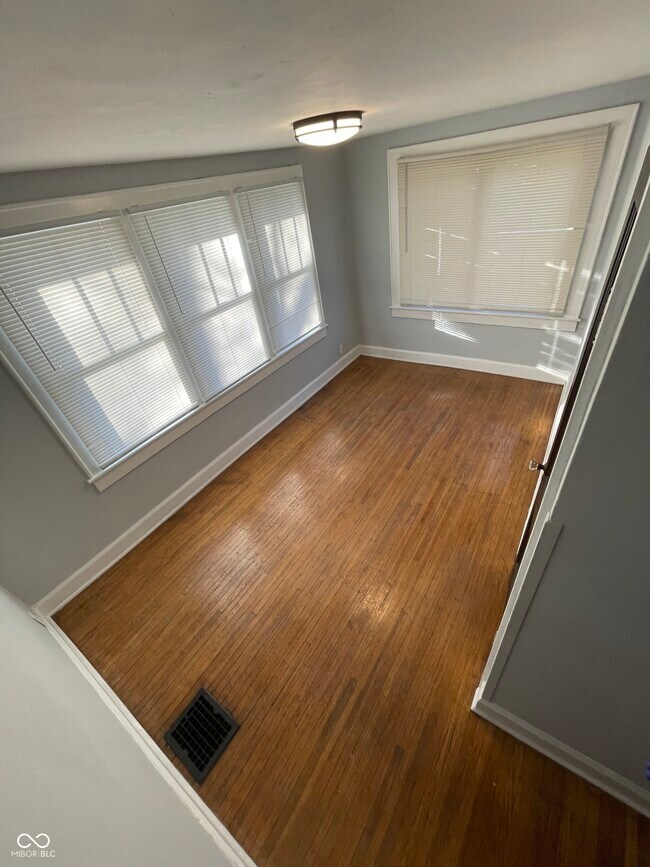 Building Photo - 3430 Guilford Ave