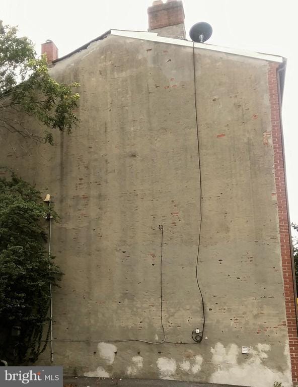 Building Photo - 651 South Paca St