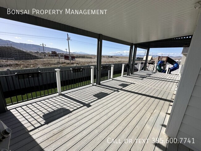 Building Photo - 4554 N Mt Ellen St