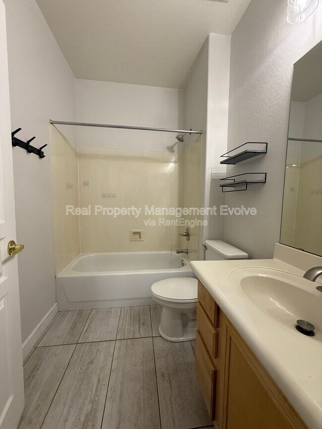 Building Photo - 8278 W Charter Oak Rd