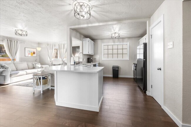 Building Photo - 2600 N 29th St