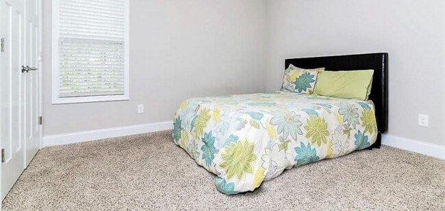 Building Photo - 2560 McNeil Circle ~ Haymount