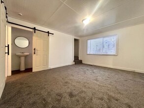 Building Photo - Four Bedroom Home in Northwest Grand Rapids - Rent Special!