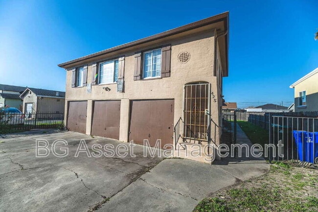 Building Photo - 429 S 23rd St