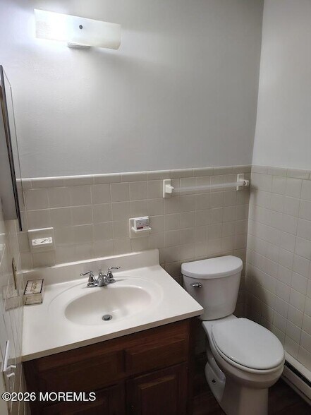 Building Photo - 10A Juniper Ln