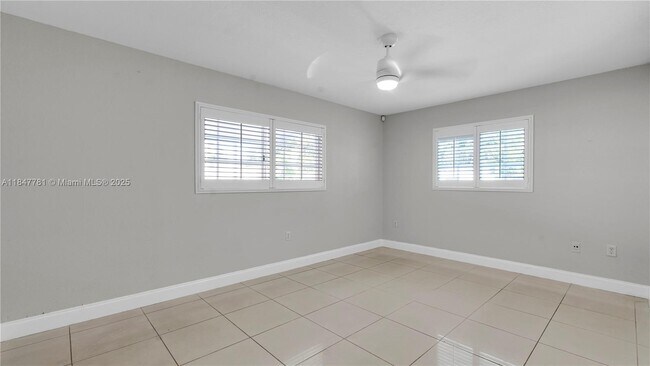 Building Photo - 2860 W 80th St