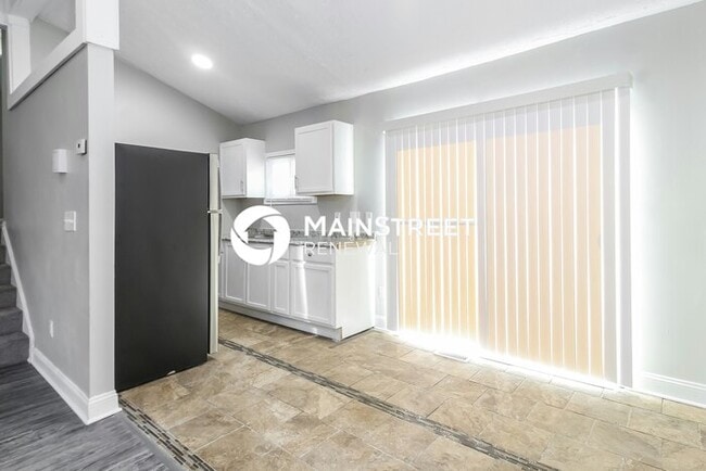 Building Photo - 3 Bedroom Pet-Friendly Home in CLEVELAND, ...