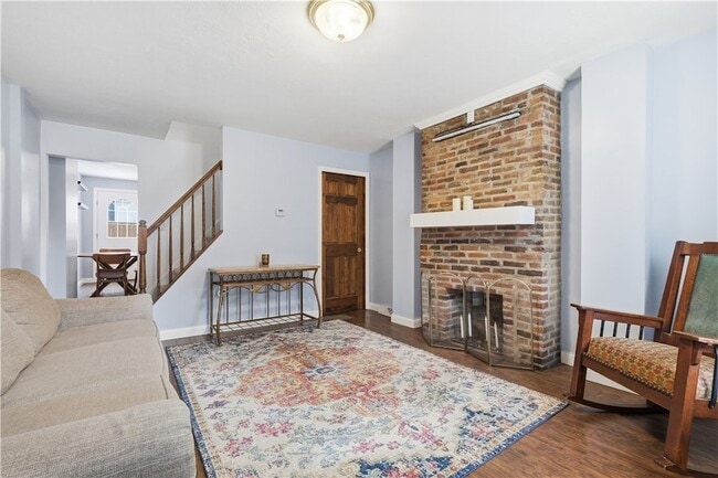 Building Photo - 1402 Sherman Ave