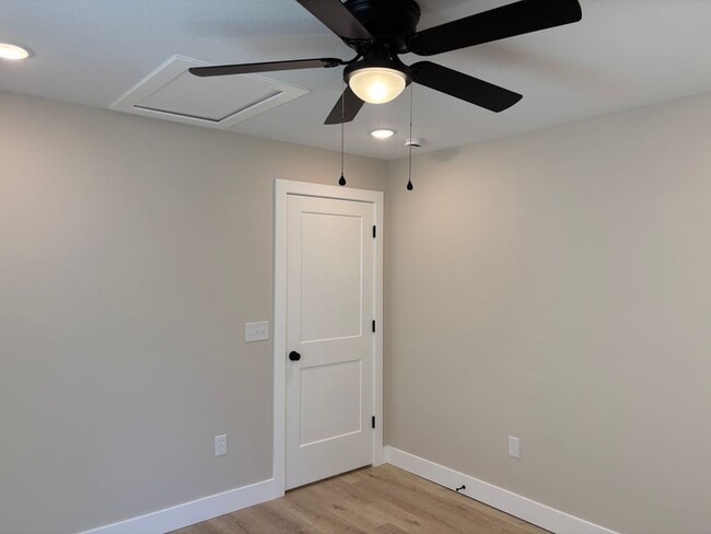 Building Photo - Beautifully Remodeled 2 Bed 1 Bath House