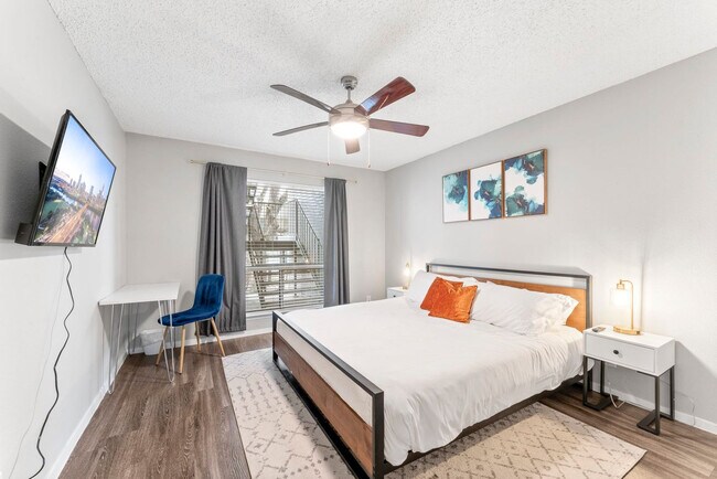 Building Photo - 3501 S 1st St