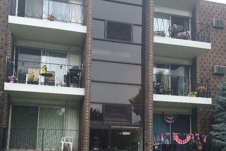 Bright Balcony - 10340 S Komensky Ave