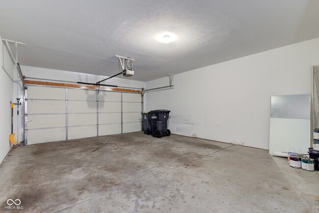 Building Photo - 1200 Shadow Ridge Rd