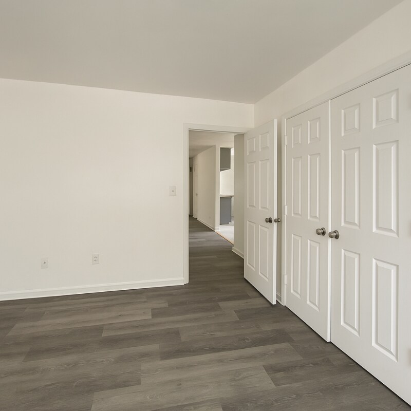 Building Photo - 618 White St