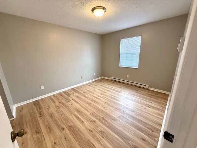 Building Photo - 1155 KY-3057