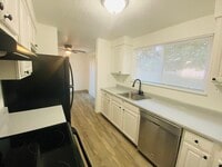 Building Photo - Beech Place Duplex