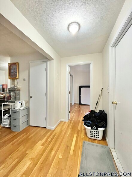 Building Photo - 26 Allston St