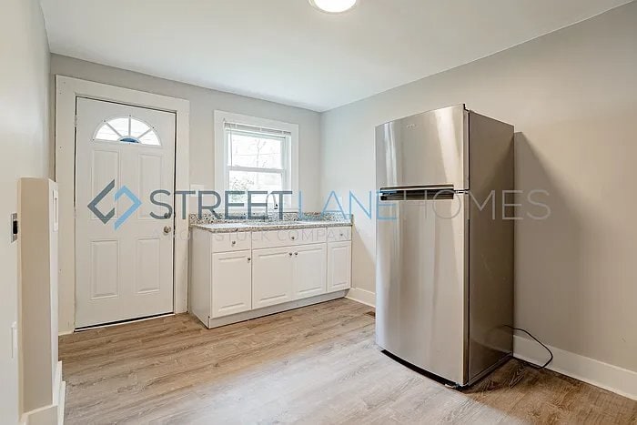 Building Photo - 405 Caughlin Ave