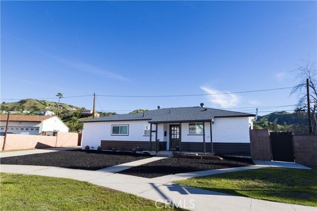 Building Photo - 8330 Glenoaks Blvd