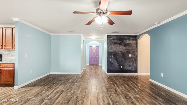 Building Photo - 3214 Caitlin St