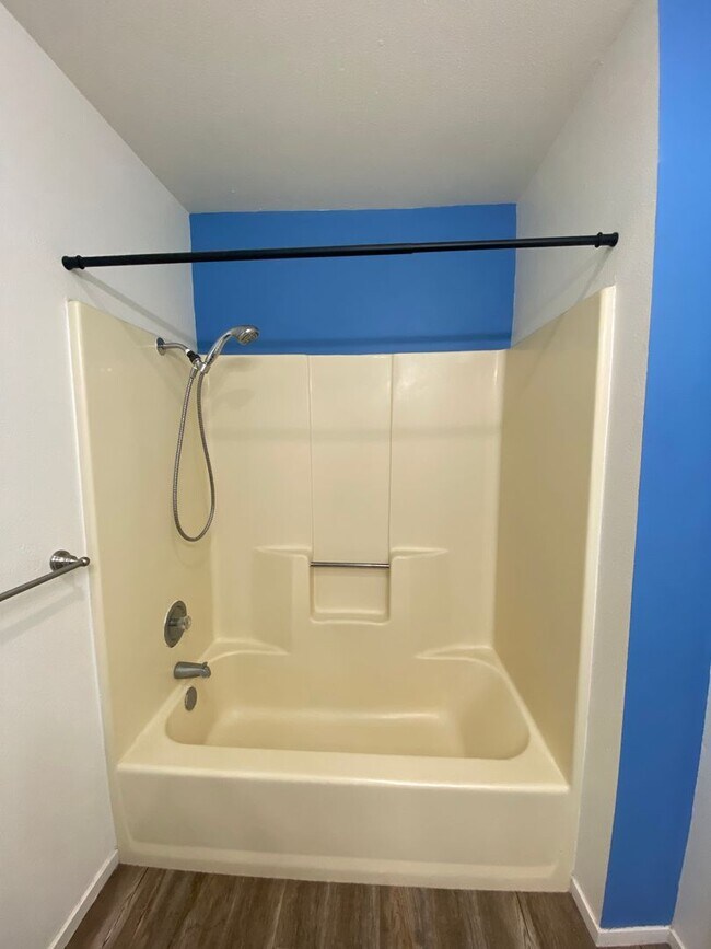 Building Photo - Large Centrally Located Two Story Condo wi...