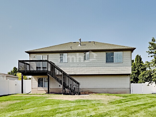 Building Photo - 88 E 2325 S